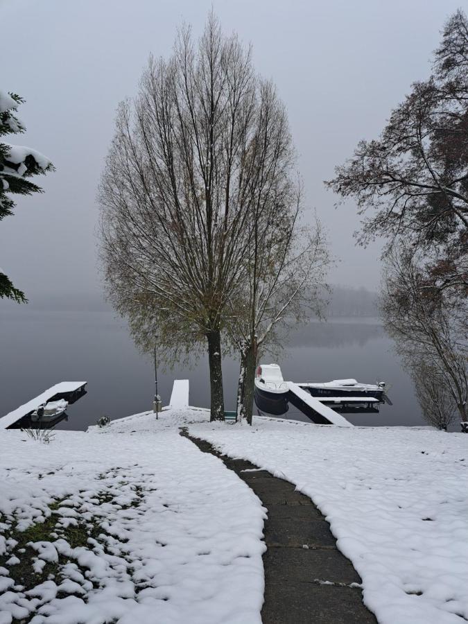 Mieszkanie Nad Jeziorem Z Wlasna Linia Brzegowa Iława エクステリア 写真